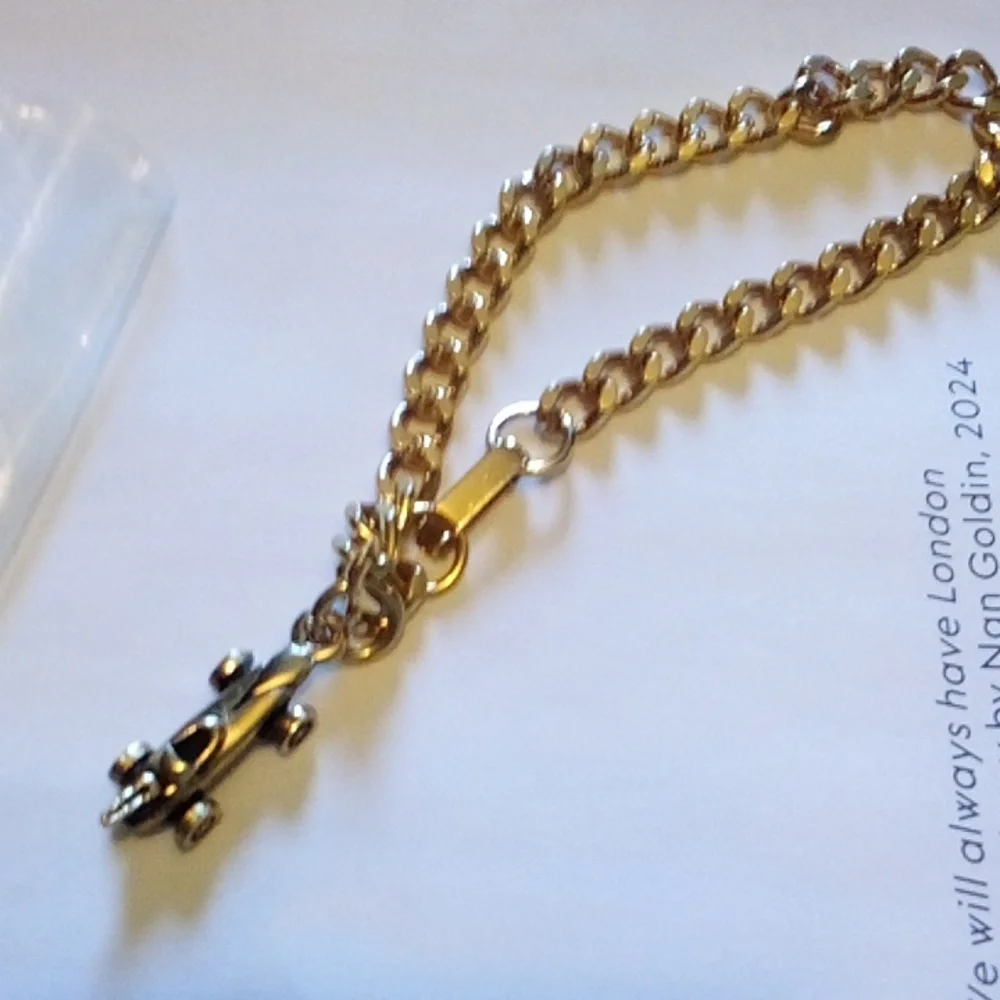 Indie Car jewelry pin, tie tack bracelet collector 500 in cool vase